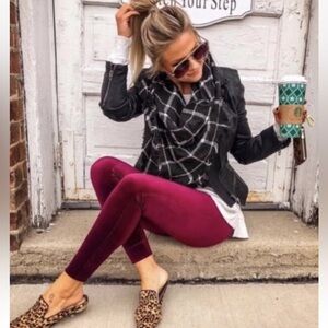 SPANX Rich Burgundy Velvet Velour Leggings Size Large